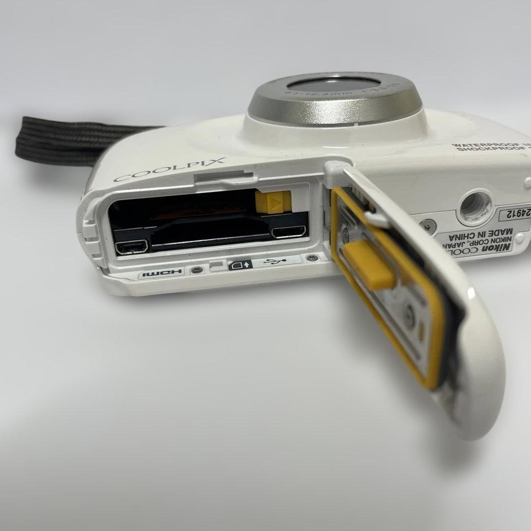 ニコン Nikon COOLPIX S33 ホワイト