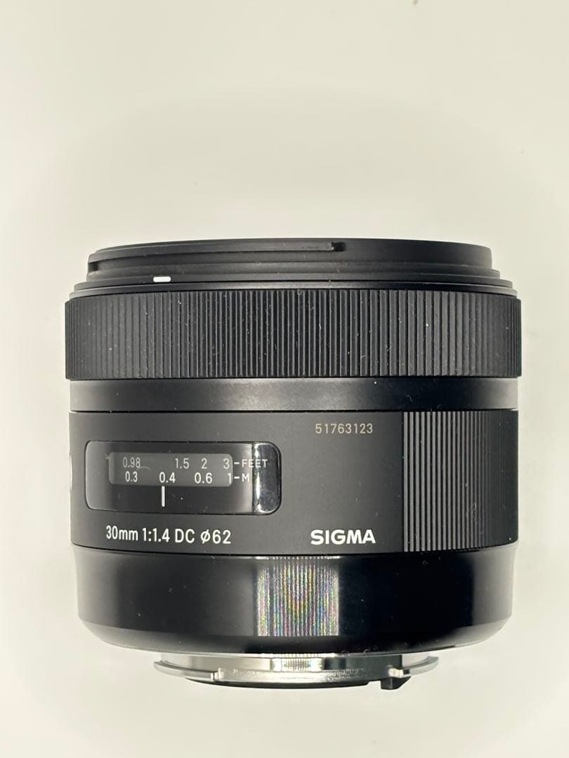 sd Quattro + Art30mm f/1.4キット驚異の色再現＆解像感