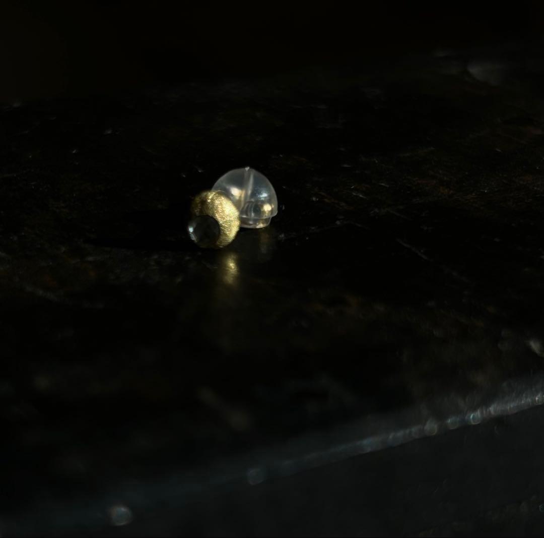 GICLAT 月 Dia 片耳ピアスK18YG