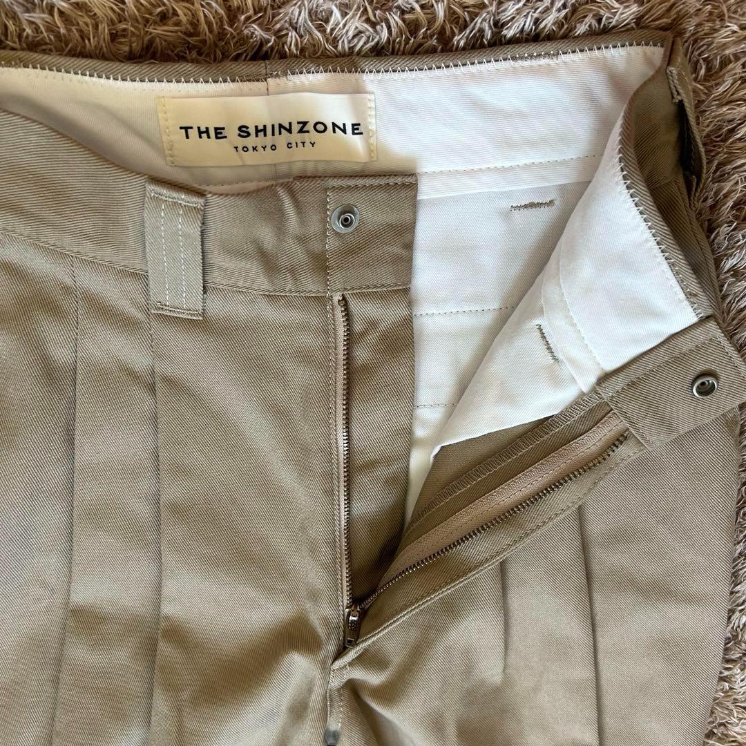 美品 SHINZONE トムボーイ W32 ベージュ パンツ