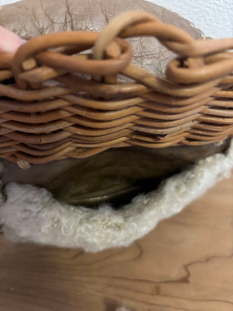 eb.a.gos ムートン×レザーミニバッグ