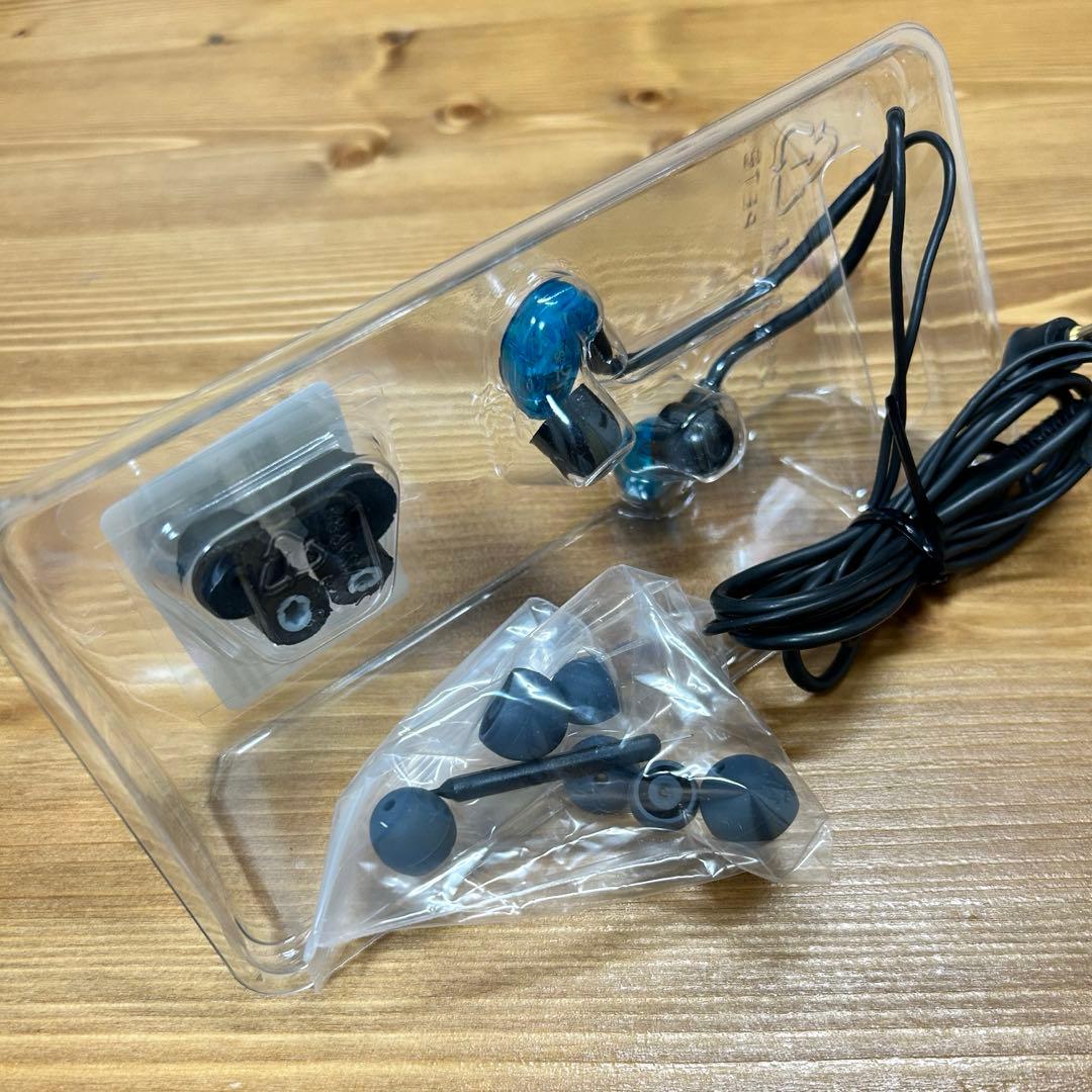 【美品】SHURE SE215 クリアブルー 有線イヤホン