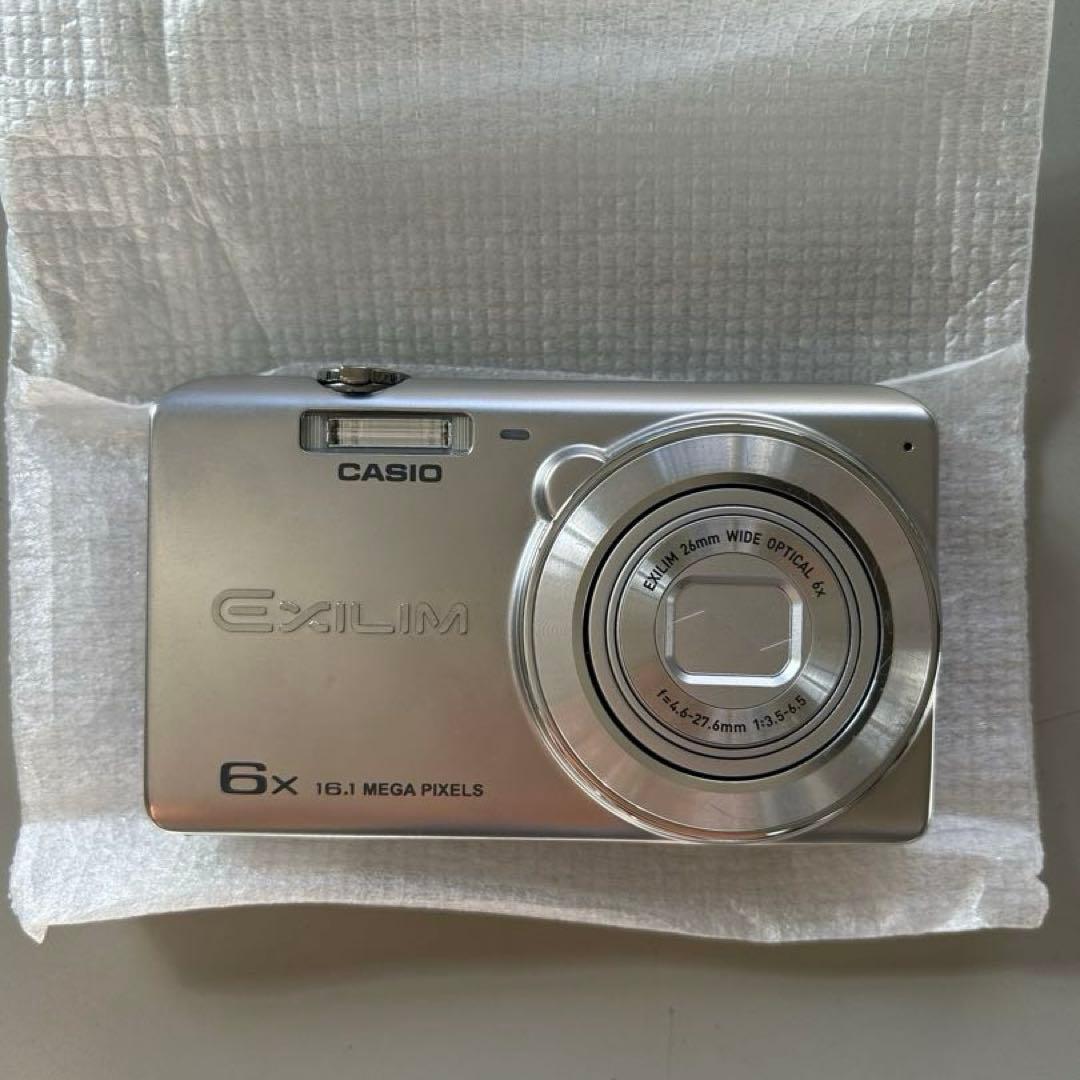 カシオCASIO EXILIM EX-ZS25デジタルカメラ　外箱SDカード付き