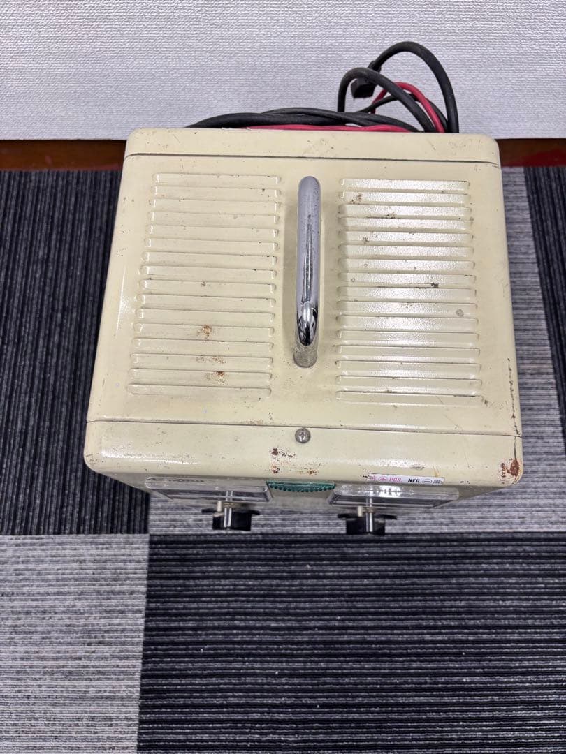 ハイドロ　バッテリー充電器　ローライダー