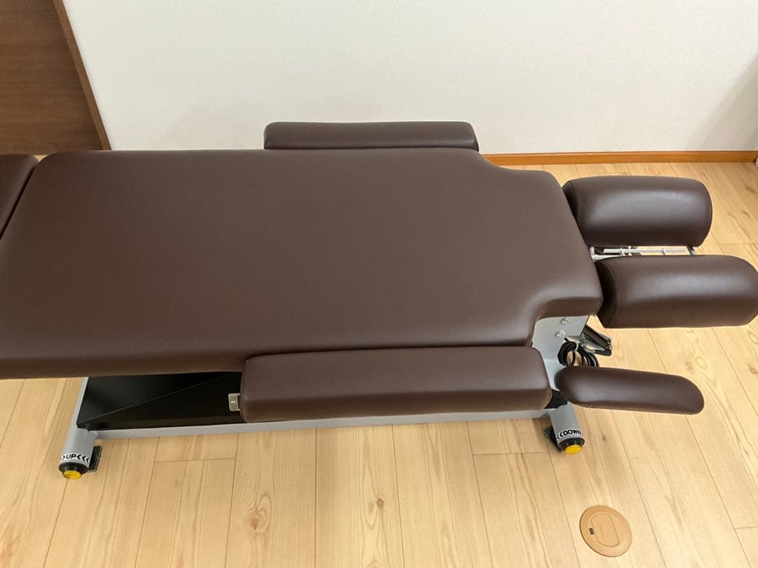 ESAKI MARKS III　昇降 カイロベッド新品張り替え済み