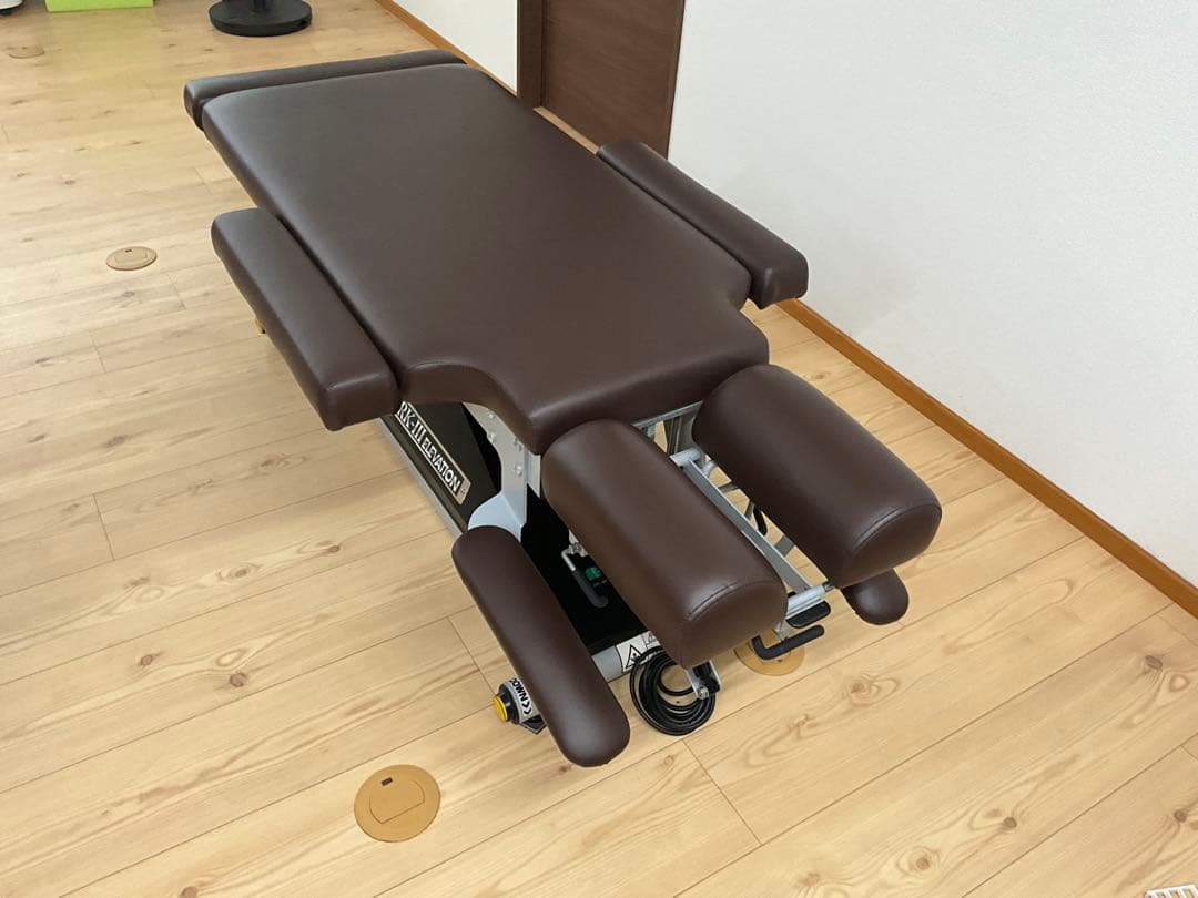 ESAKI MARKS III　昇降 カイロベッド新品張り替え済み