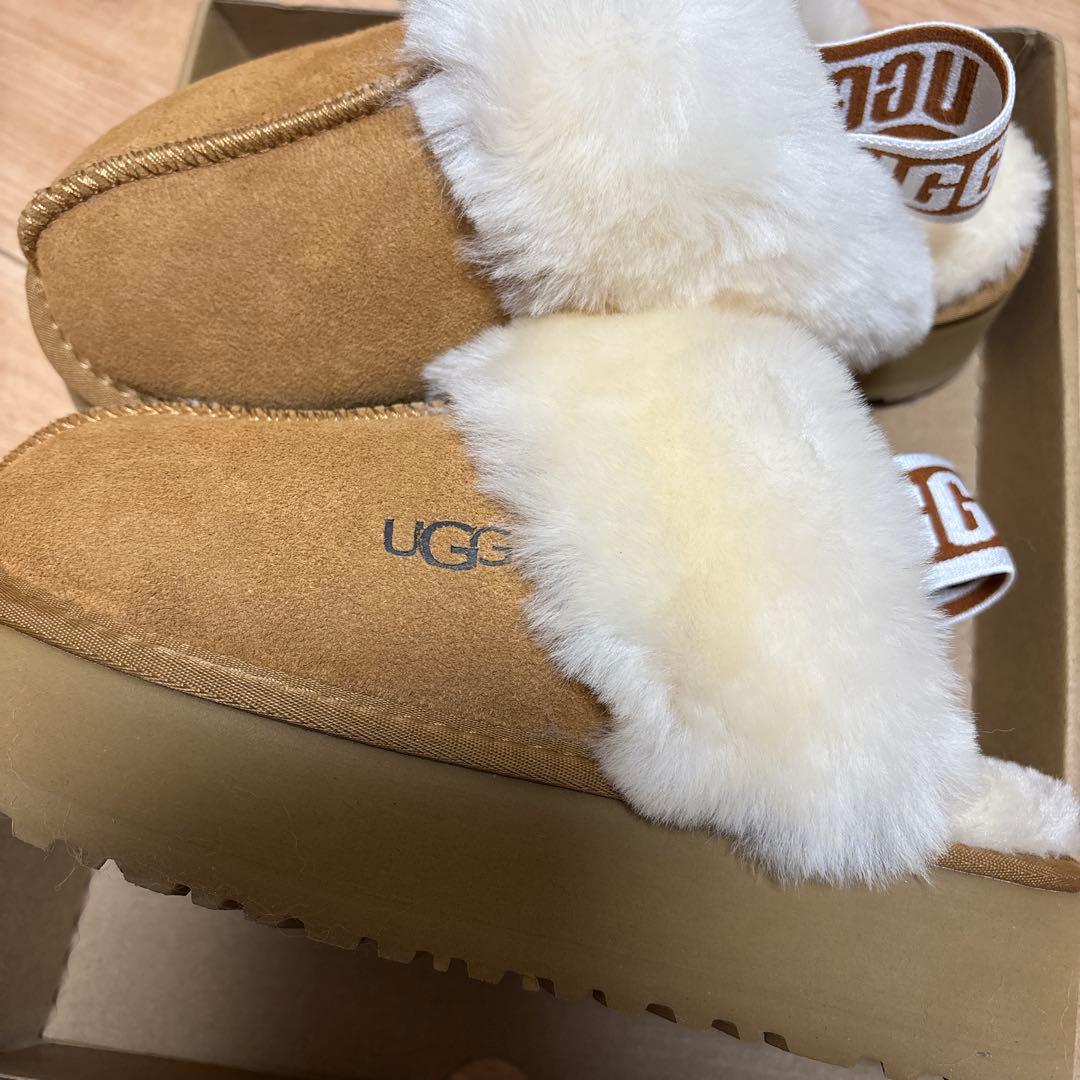 厚底UGG ベージュ スリッパ