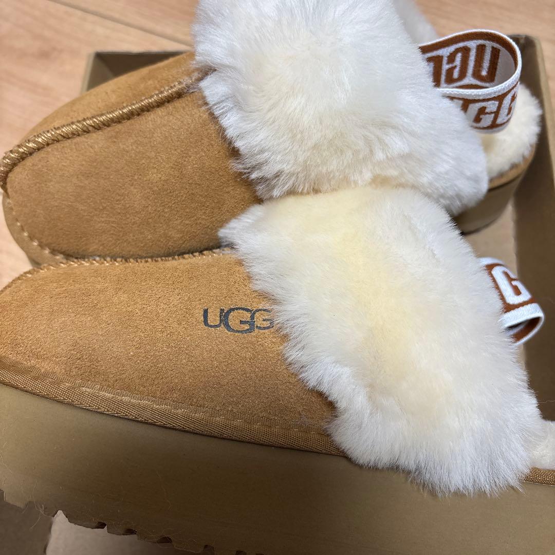 厚底UGG ベージュ スリッパ