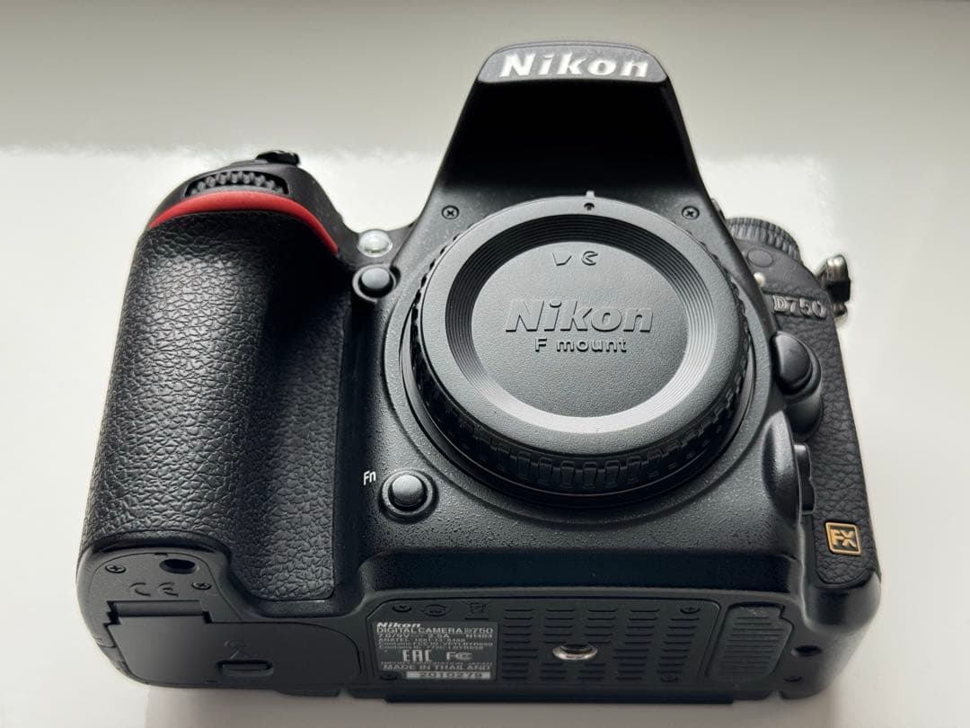 d*d様 Nikon ニコンD750 デジタル一眼レフカメラ　バッテリー　ストラ