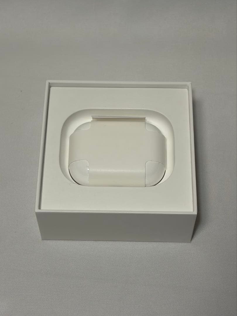 r*4様 【新品未使用】AirPods Pro 第2世代 USB-C MTJV3