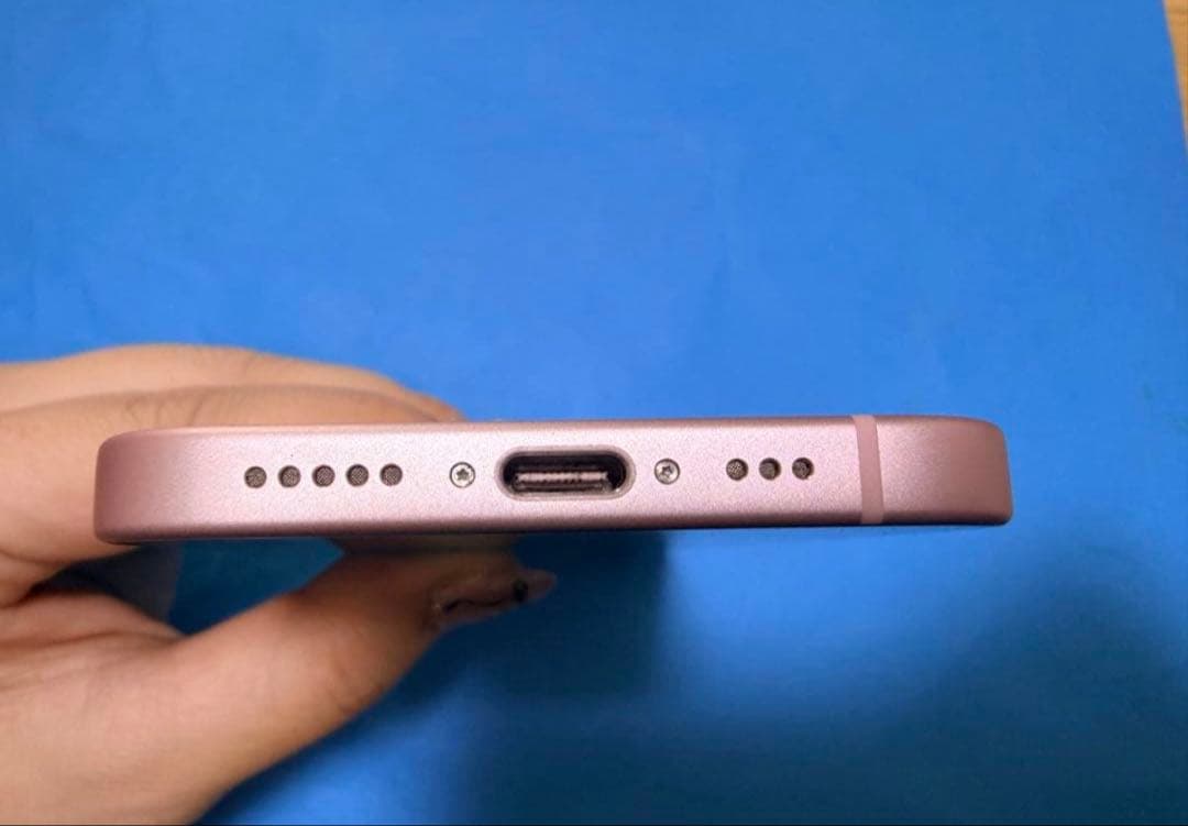 あらん★【傷なし/超美品】iPhone15 ピンク SIMフリー/箱付