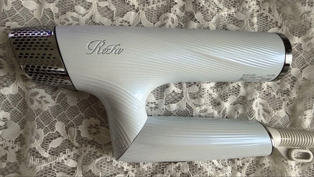 2023年製　リファ　ビューテックドライヤー　スマート　RE-AN-02A