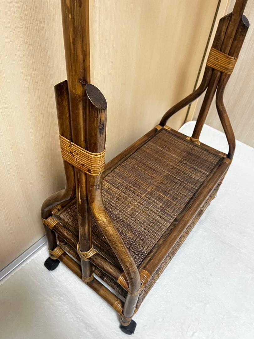 引き取り 配達限定! ラタン家具 ハンガーラック 籐家具 アンティーク