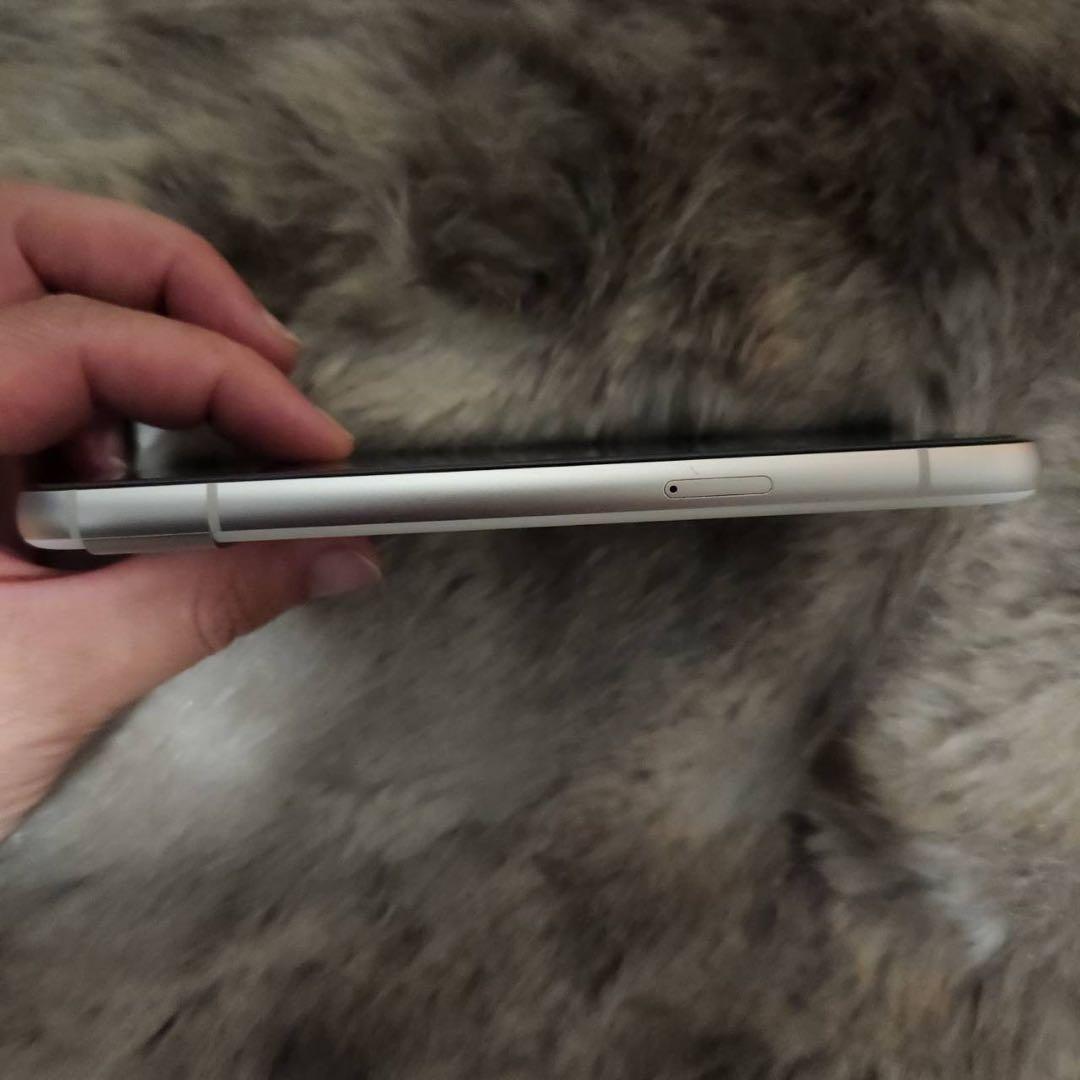 【極美品】Google pixel8a 白 UQモバイル