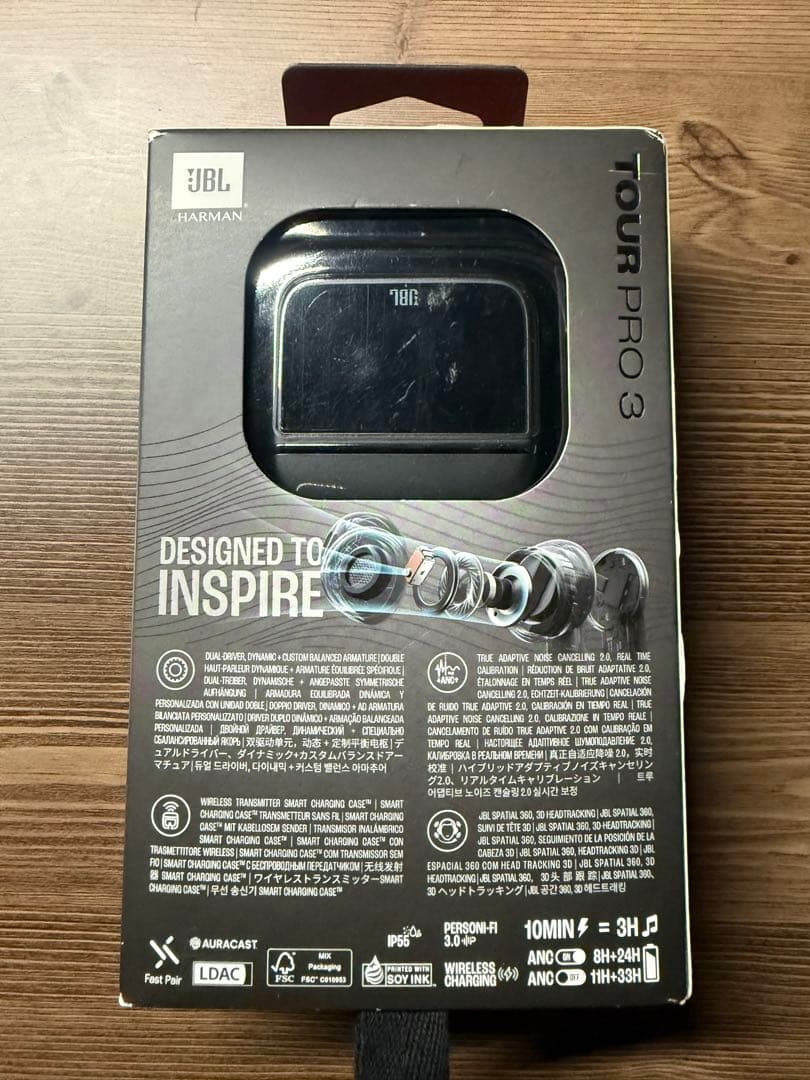 JBL TOUR PRO 3 ワイヤレスイヤホン＋シリコンカバー、フィルム付き