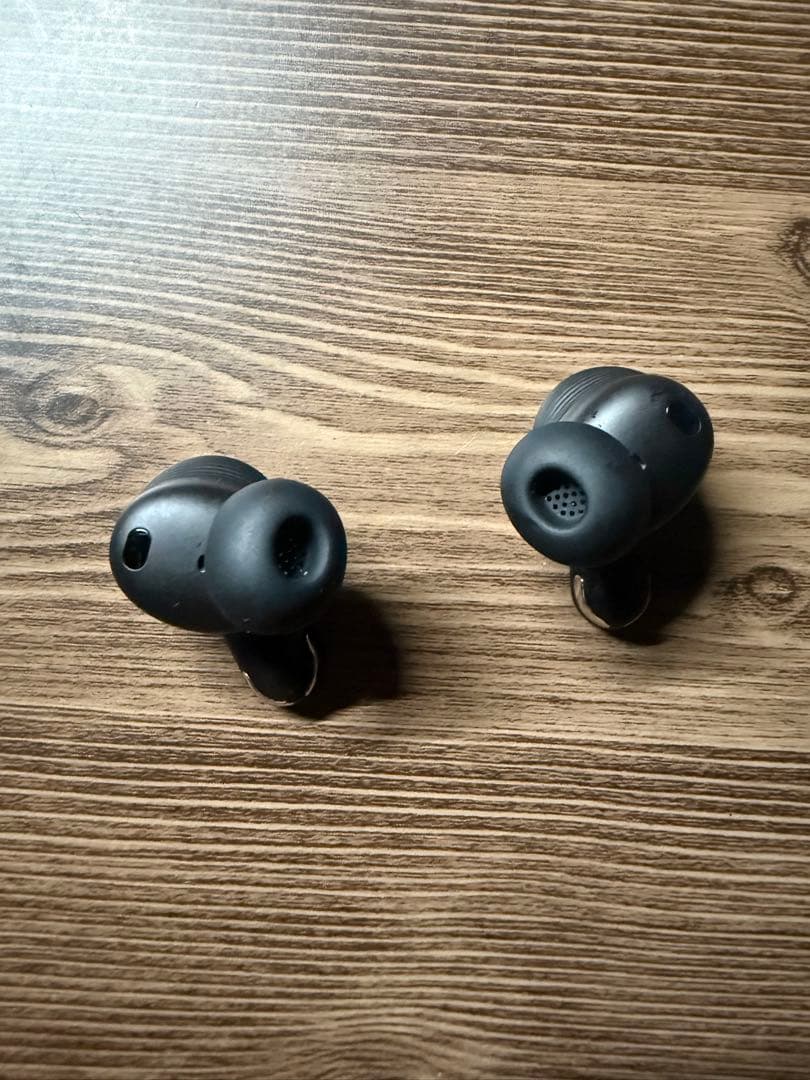 JBL TOUR PRO 3 ワイヤレスイヤホン＋シリコンカバー、フィルム付き