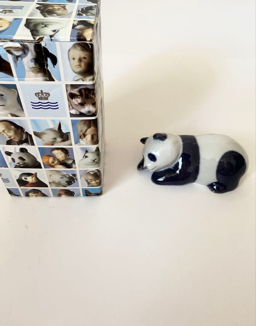 ロイヤルコペンハーゲン　陶器製パンダの置物