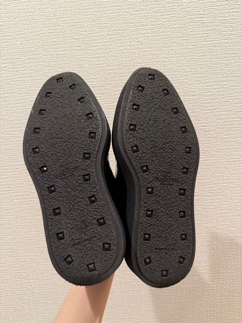 バレンティノ ロックスタッズ カーフスキン ダービーシューズ