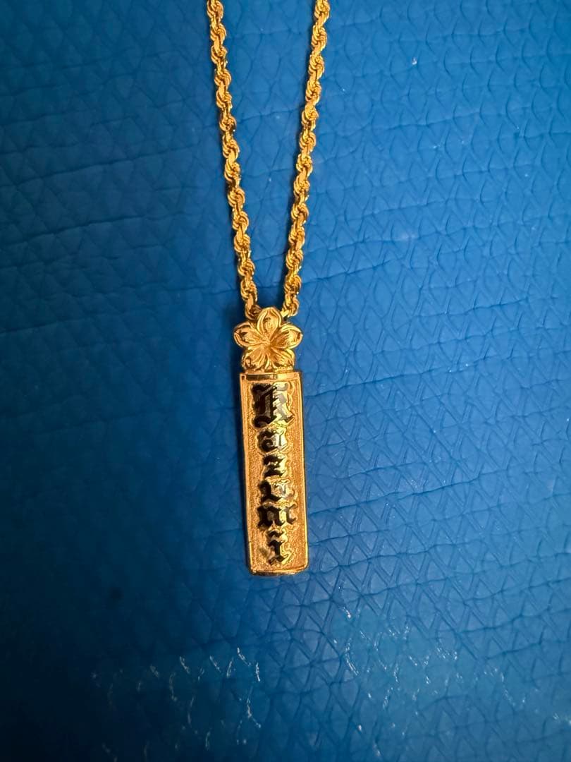 ハワイのフィリップリカードのペンダントトップ