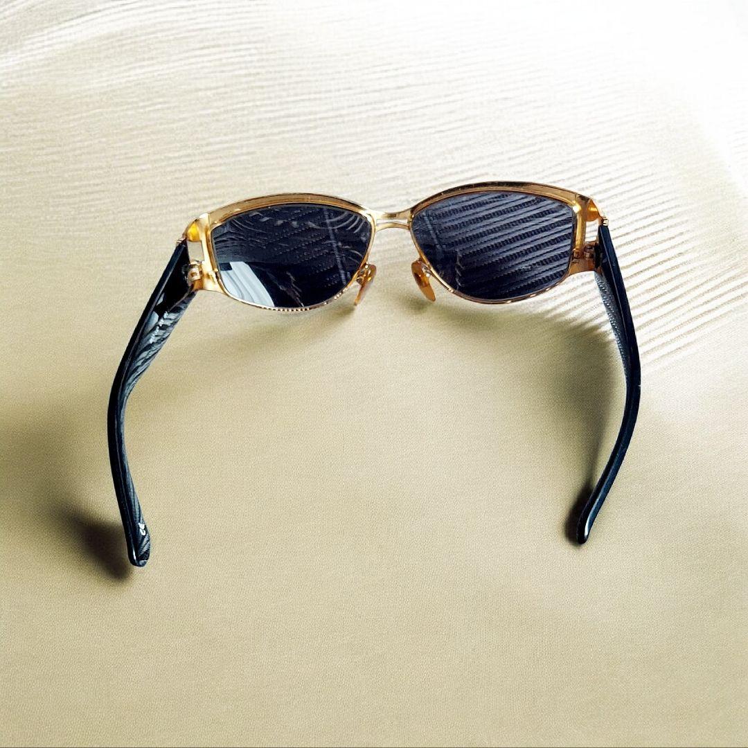 ジャンニ　ヴェルサーチ　ブラック　ゴールド　サングラス