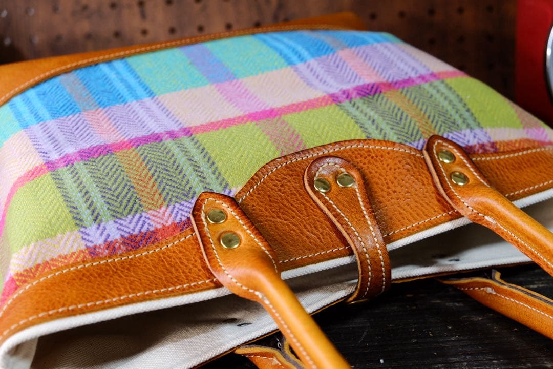 ◆AVOCAツィードと最高級トスカーナヌメ牛革トートバッグ 日本製鞄