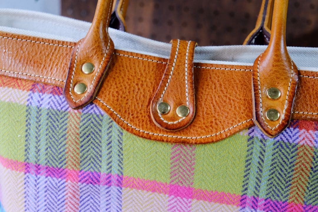 ◆AVOCAツィードと最高級トスカーナヌメ牛革トートバッグ 日本製鞄