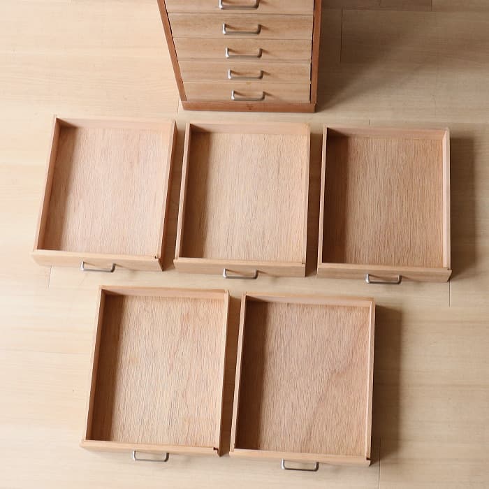 アンティーク 引出し10杯 整理箱 タンス 古家具 ラワン 木製 無塗装 レトロ