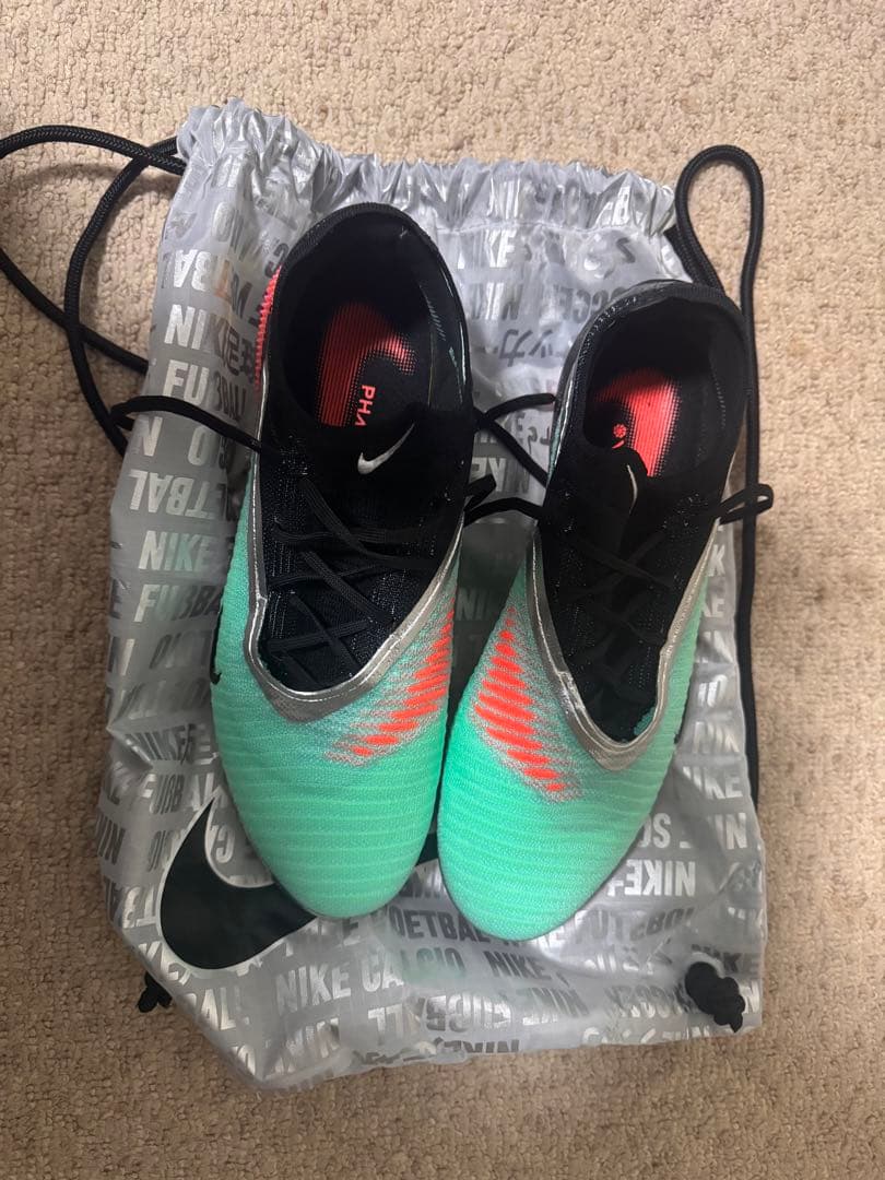 Nike サッカーシューズ グリーン/オレンジ