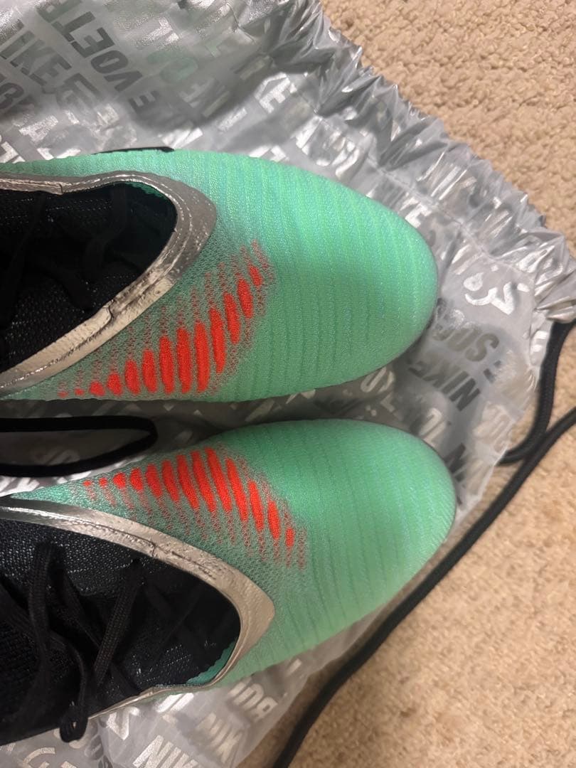 Nike サッカーシューズ グリーン/オレンジ