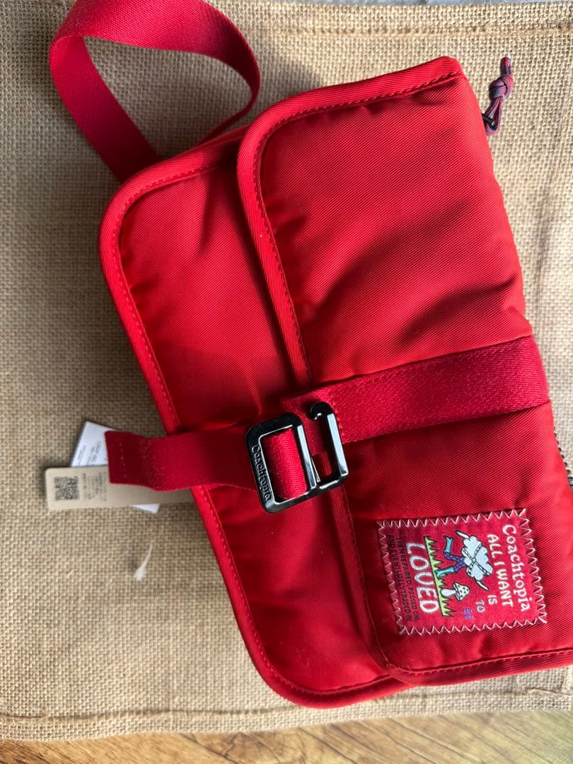 最終値下げ　コーチトピアループ クロスボディ ベルト バッグ　赤