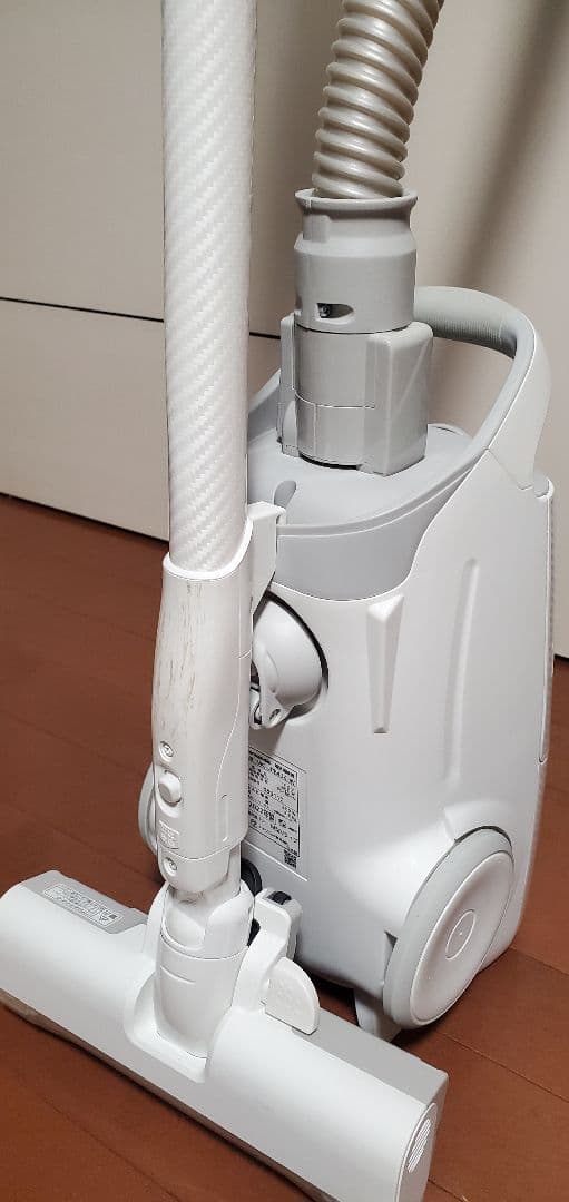 2022年製 Panasonic MC-JP840K 紙パック式掃除機