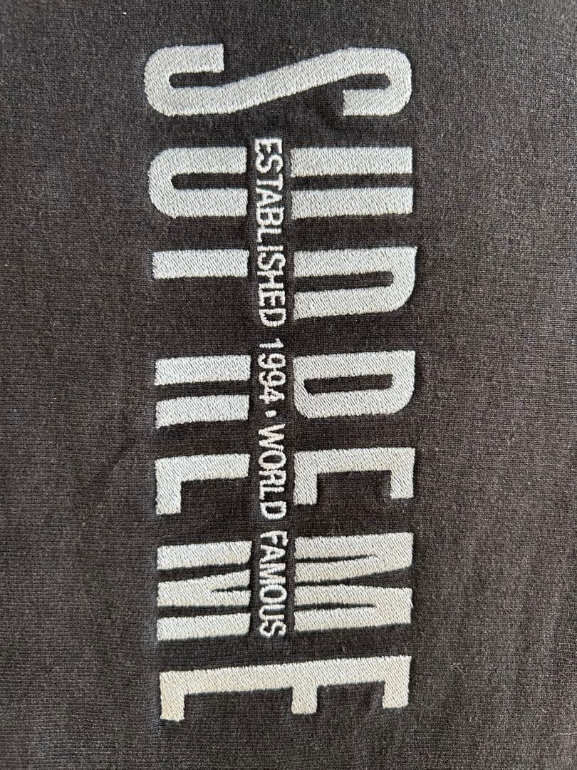 supreme 黒トレーナー　M