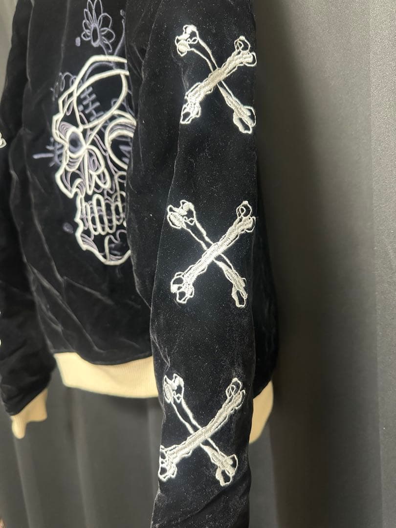 ジャケット・アウター HAIGHT New School Skull Velour Jacket