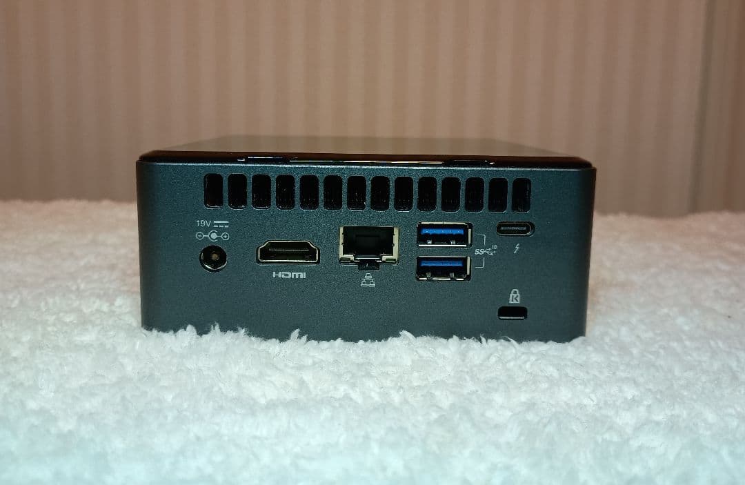 【✨新品の様に綺麗✨】インテル Nuc10i5FNH + Win11 Pro