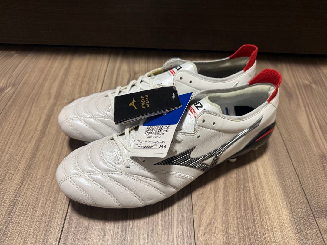 新品　早い者勝ち！　ミズノ　モレリアネオ4 MIX 取り替え　28.5 SG