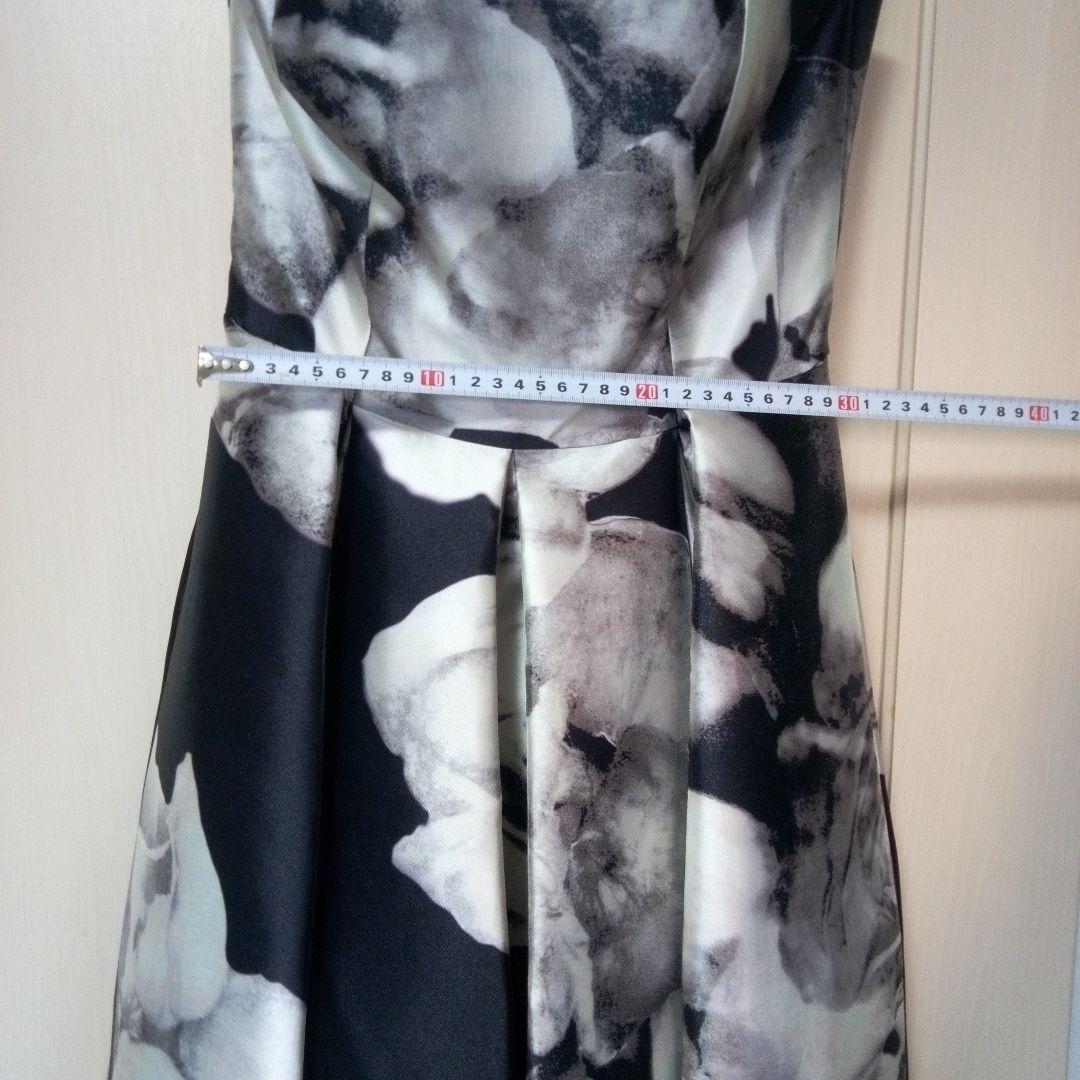 花柄マキシドレスクリーニング済21000円さらに値下げイヤリング、ネックレス付き