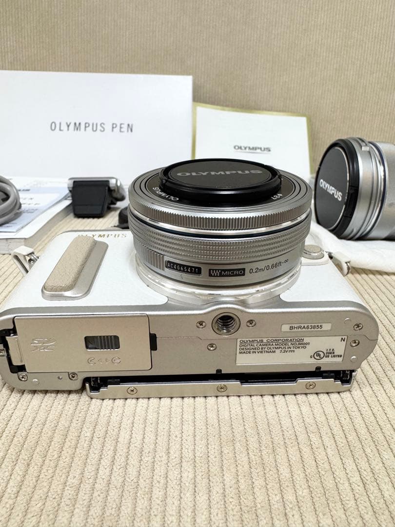 【美品✨】OLYMPUS PEN E-PL8 ダブルズームキット