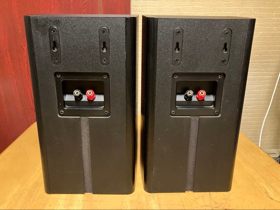 JBL 小型スピーカー サテライト スピーカー？ (ジェー ビー エル )