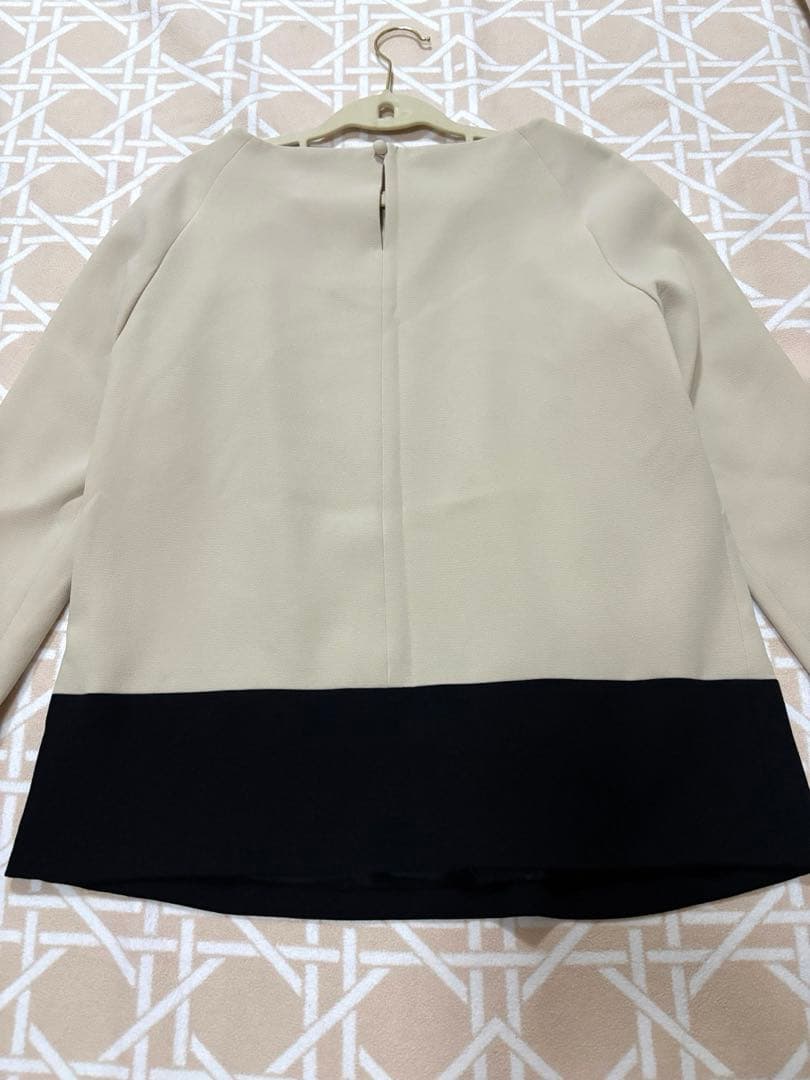 極美品-ADORE ブラウス トップス ベージュ×ブラック