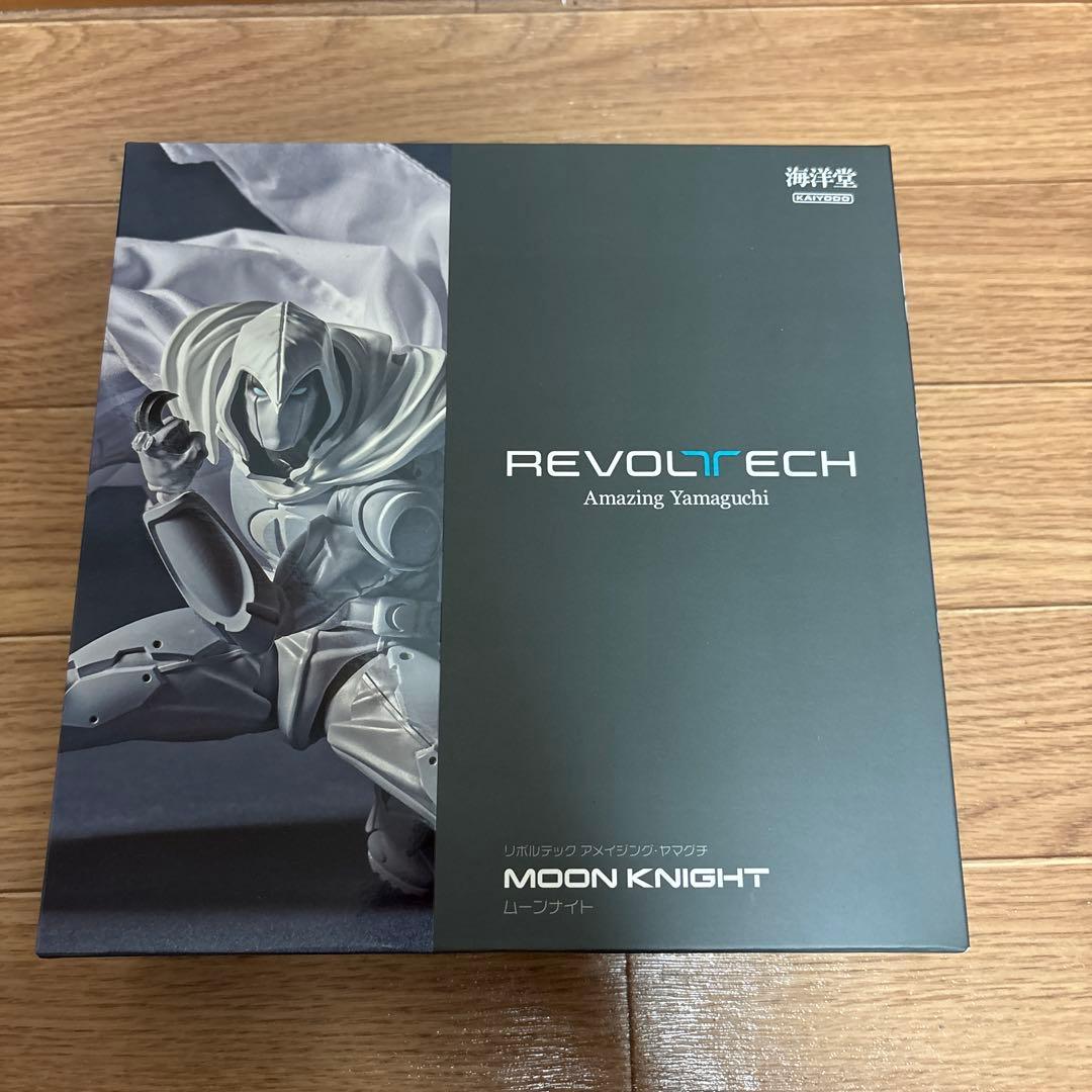 【予約特典付き】海洋堂　リボルテック　ムーンナイト　フィギュア