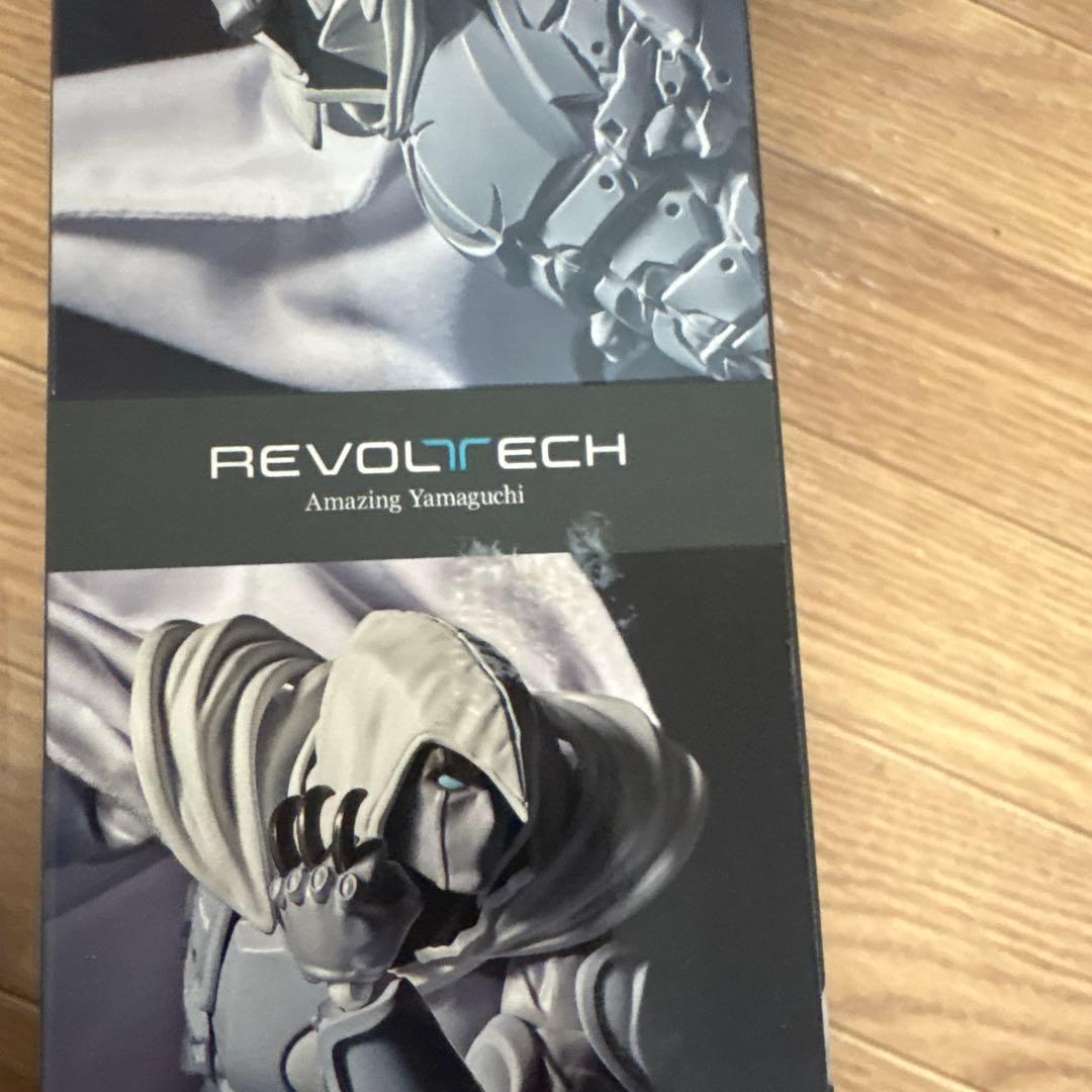 【予約特典付き】海洋堂　リボルテック　ムーンナイト　フィギュア