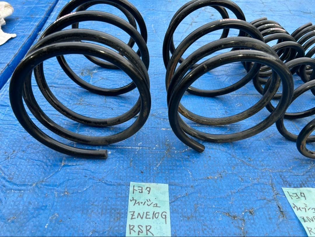 トヨタ　ウィッシュ　ZNE10 RSRダウンサス Ti2000