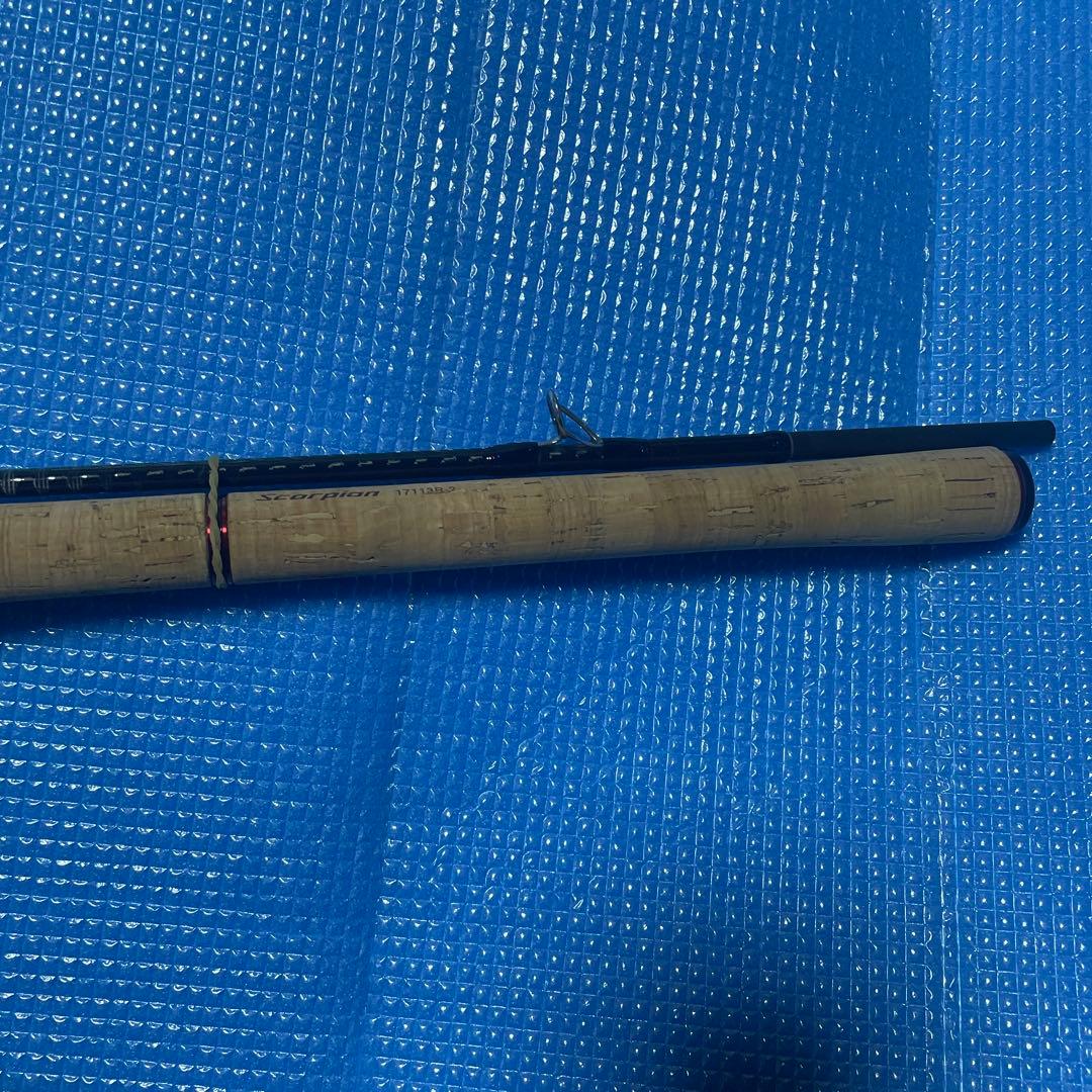 SHIMANO　シマノ 　スコーピオン　 17113R-2