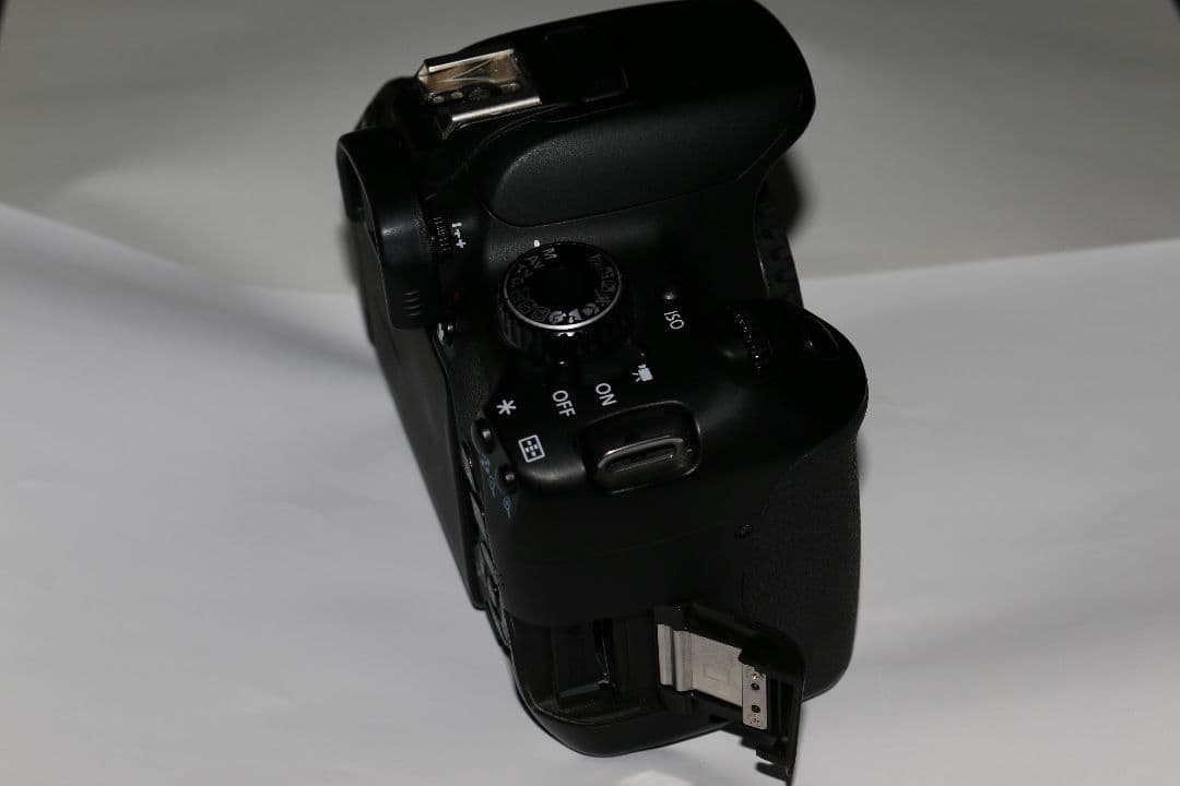 Canon EOS Kiss X6i デジタル一眼レフカメラ ボディ