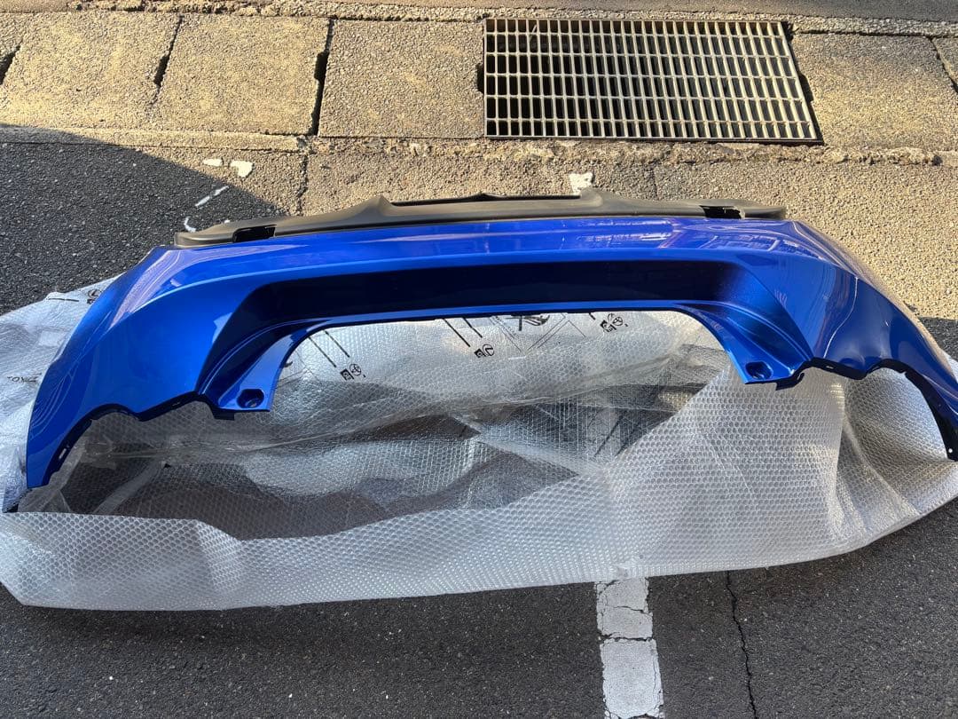 スバル　BRZ 　リアバンパー