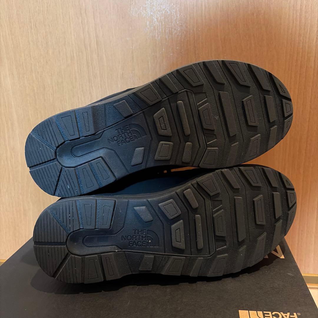 THE NORTH FACE 冬　スニーカー　チャッカウィンターシューズ