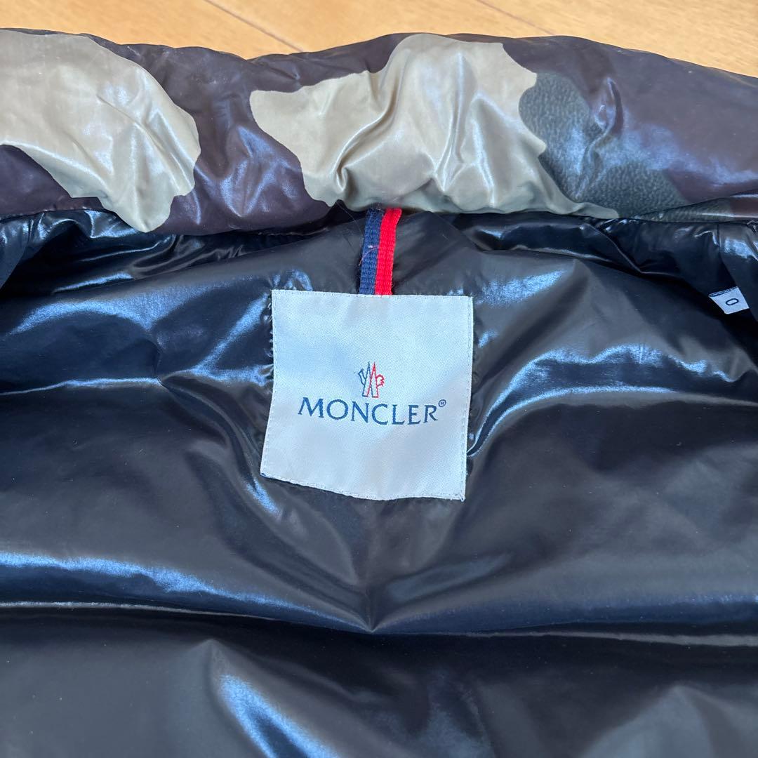 MONCLER カモフラージュ ダウンベスト