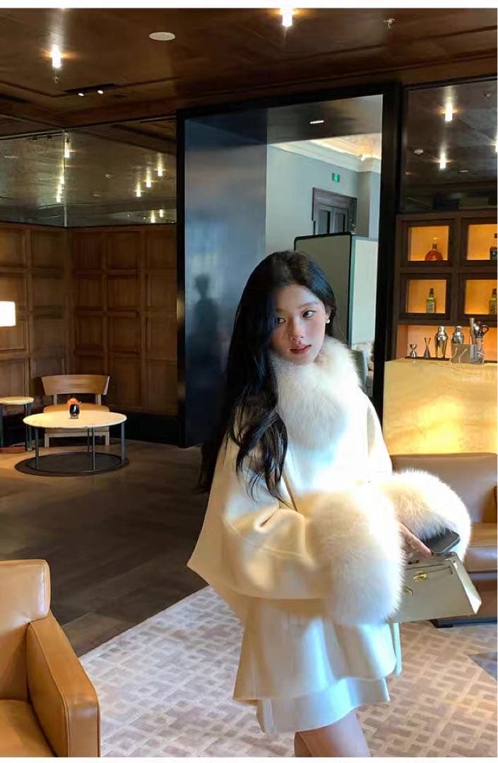 フォックスファーマフラー付きウールコート