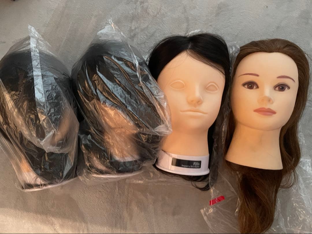 カットカラーウィッグ　ヘアーアレンジウィッグ