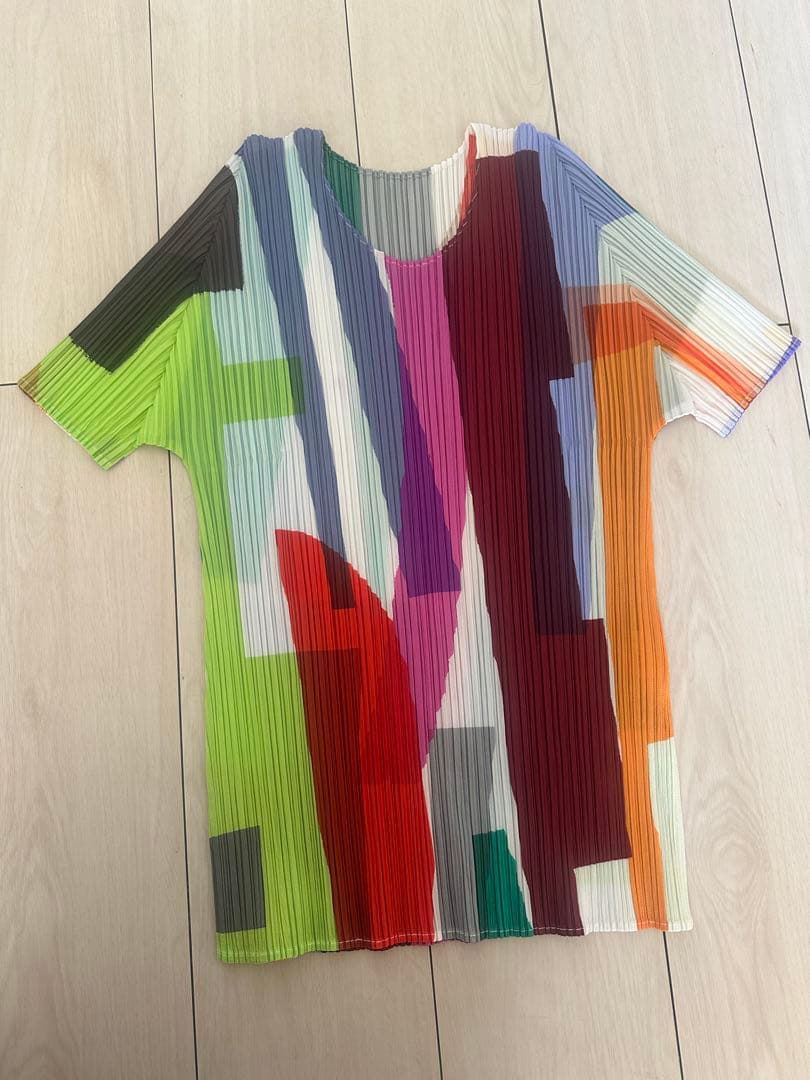 Pleats Please Issei Miyake トップス
